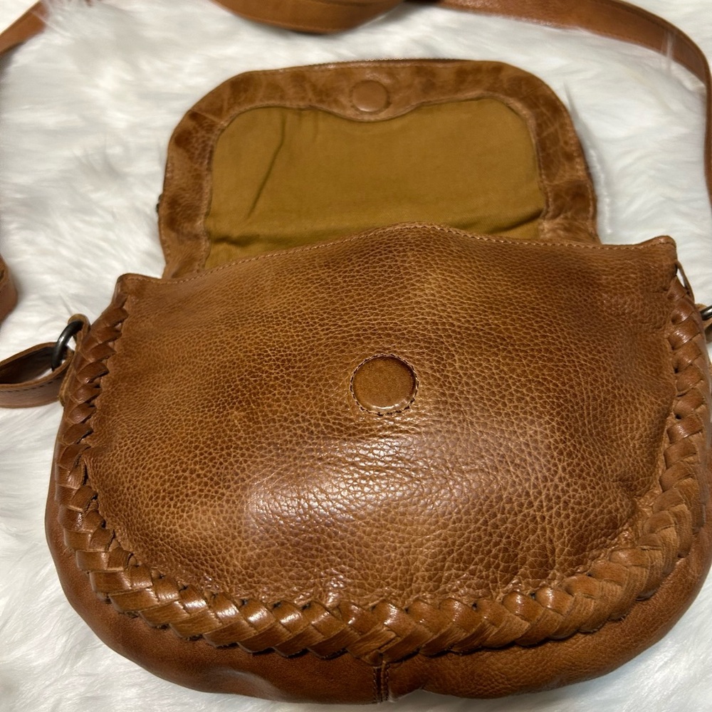 LATICO NJ USA Basil Handcrafted Full Grain Leather Fold Over Crossbody Bag - Picture 8 of 15